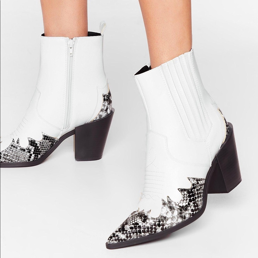 Nasty Gal Snake a Look Faux Leather Western Boots